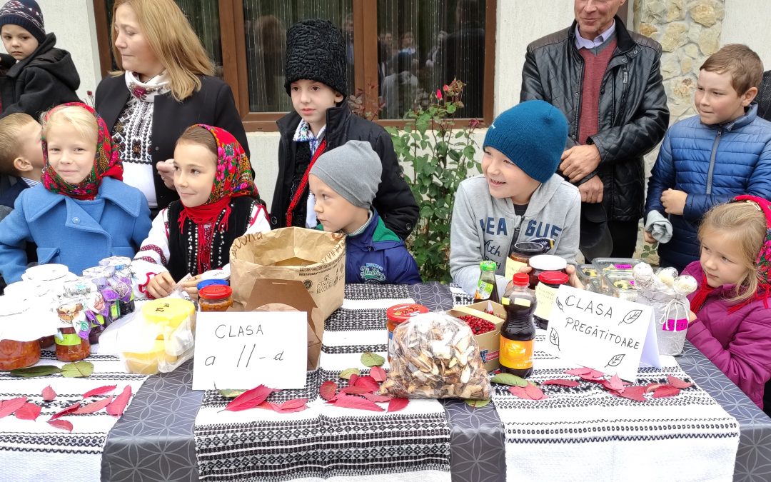11-й Ярмарок осінніх фруктів в українців відбувся в селі Ізвоареле Сучевей