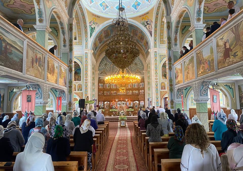 Престольне свято української церкви Всіх Святих у селі Ремети