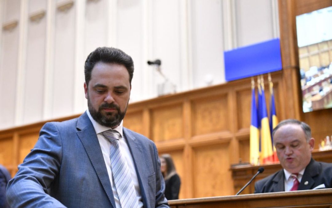 Noul guvern, în frunte cu Marcel Ciolacu, a fost investit de către Parlament
