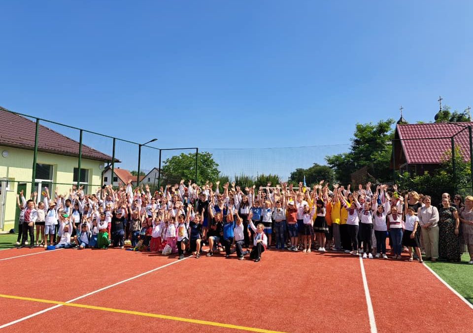 Сто учнів взяли участь у VI-й Літній школі в Балківцях Сучавського повіту