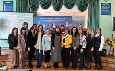 Спеціалісти та майбутні вчителі з Румунії, України та Молдова у Чернівцях