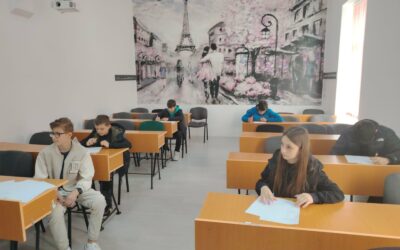Рекордна кількість учасників вступних іспитів з української мови в Лугожі