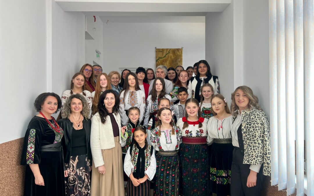 Activități de formare continuă pentru profesorii uсraineni din județul Suceava